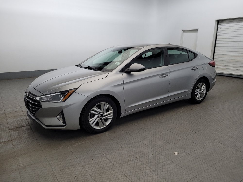 Used 2020 Hyundai Elantra SEL w/ Cargo Package (C1) FWD image 2