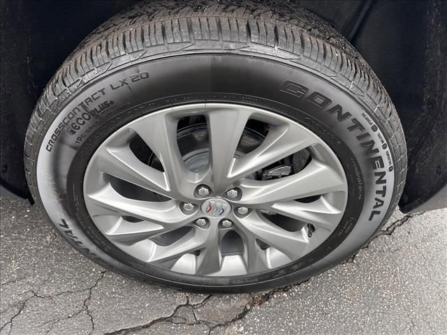 Used 2026 Buick Enclave Preferred w/ Power Package image 38