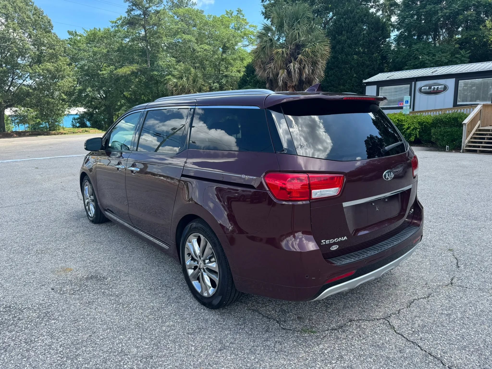 Used 2018 Kia Sedona SX Limited FWD image 10