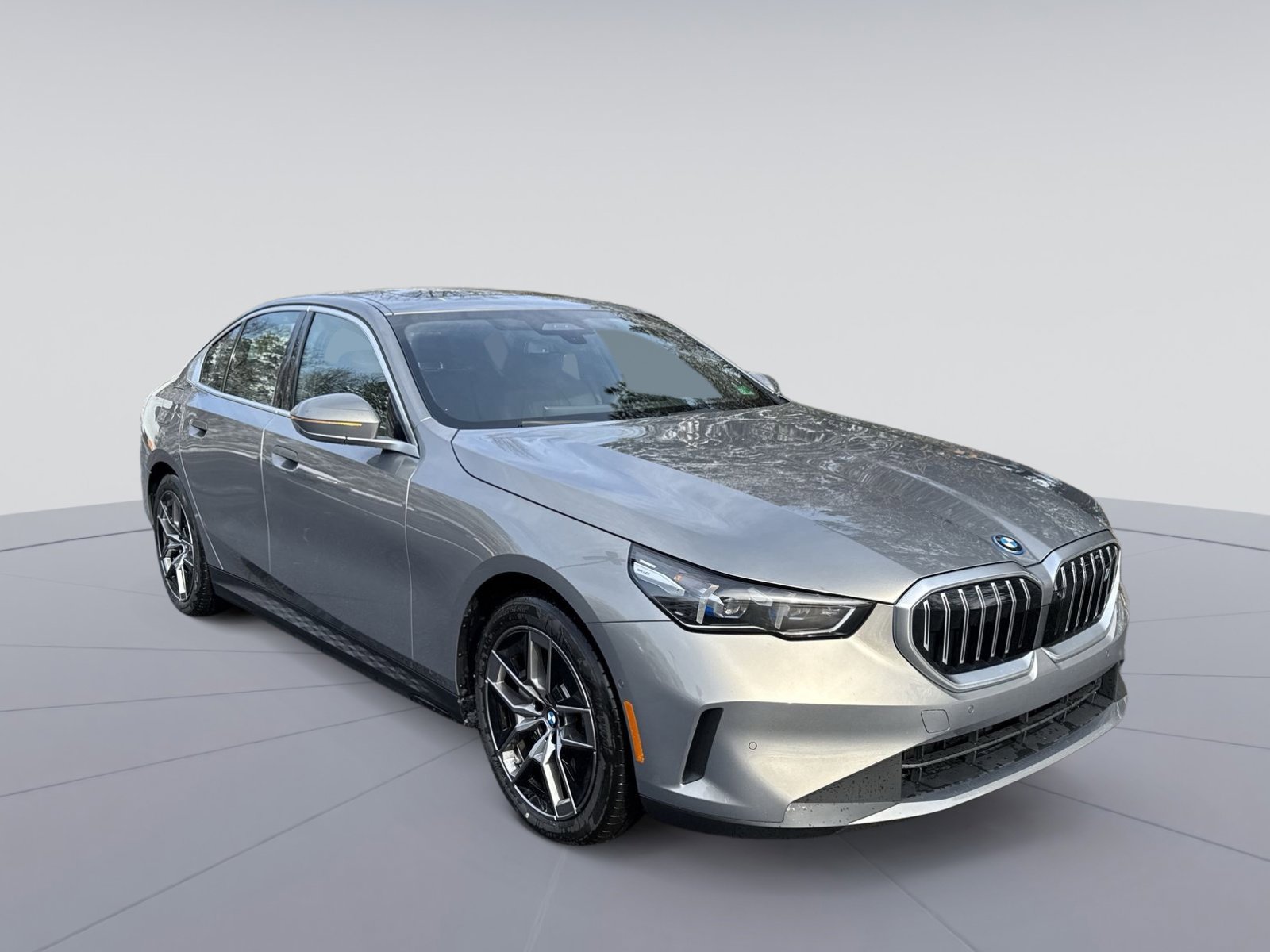 New 2026 BMW i5 eDrive40 image 1