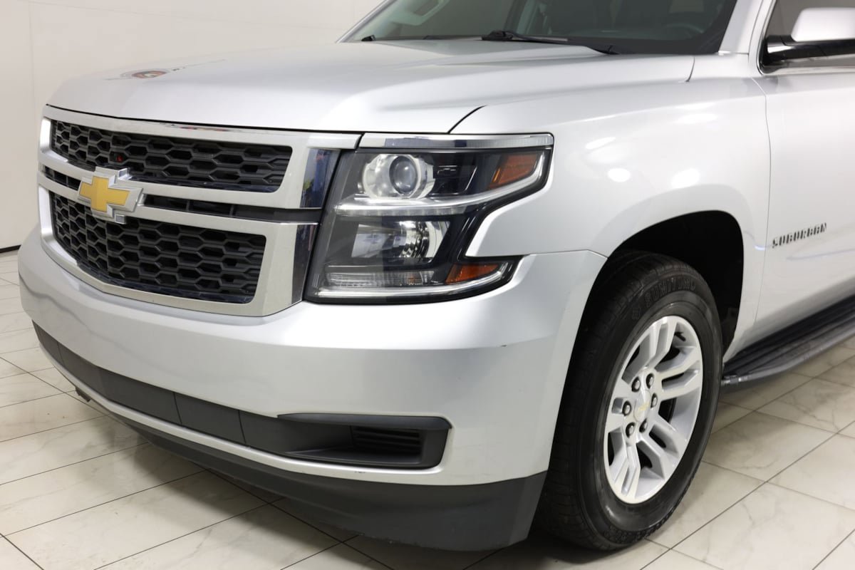 Used 2019 Chevrolet Suburban LT AWD/4WD image 46