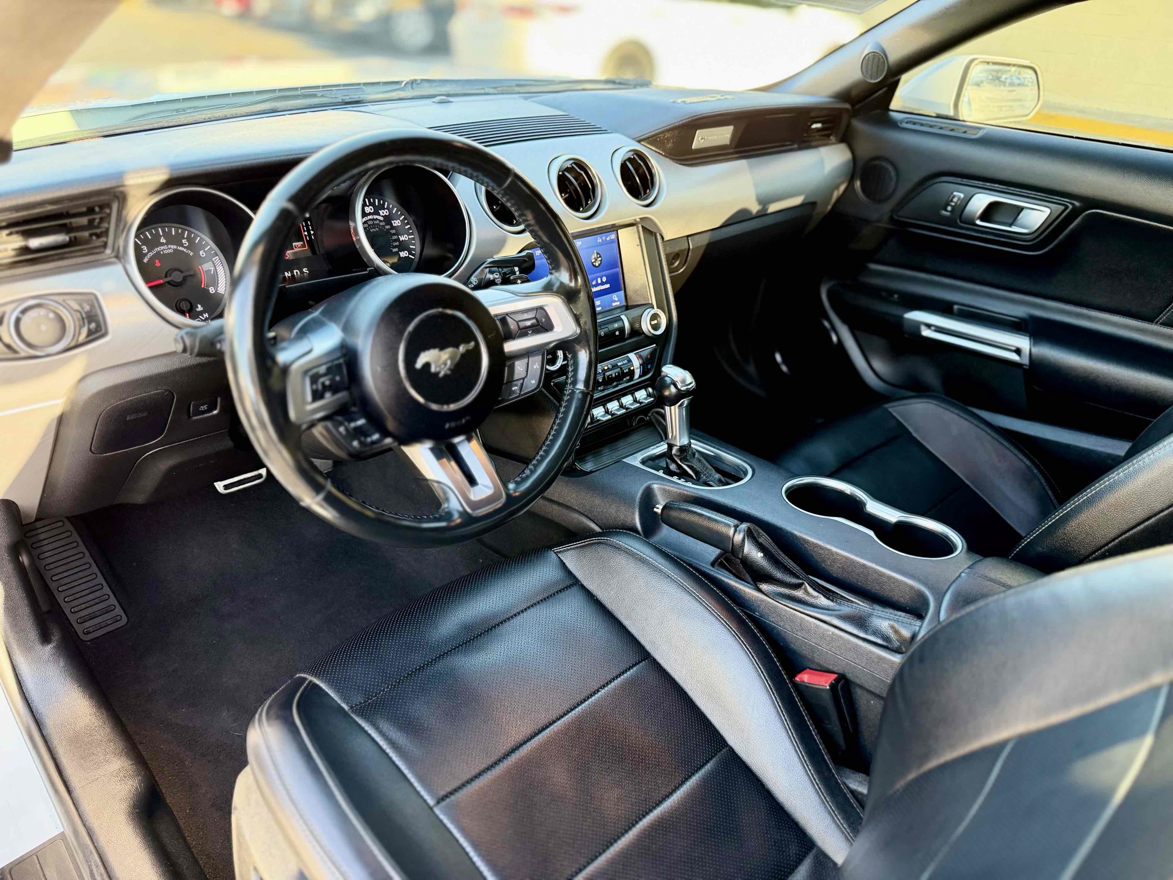 Used 2021 Ford Mustang Premium RWD image 15