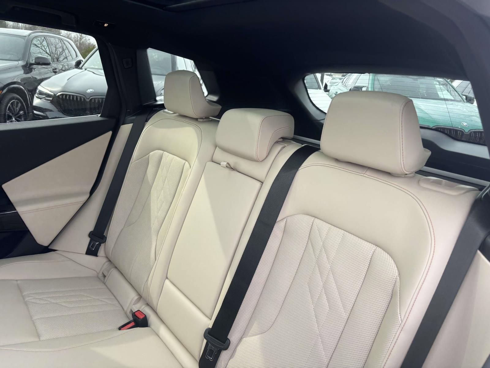 New 2026 BMW X3 xDrive30 w/ Premium Package image 25