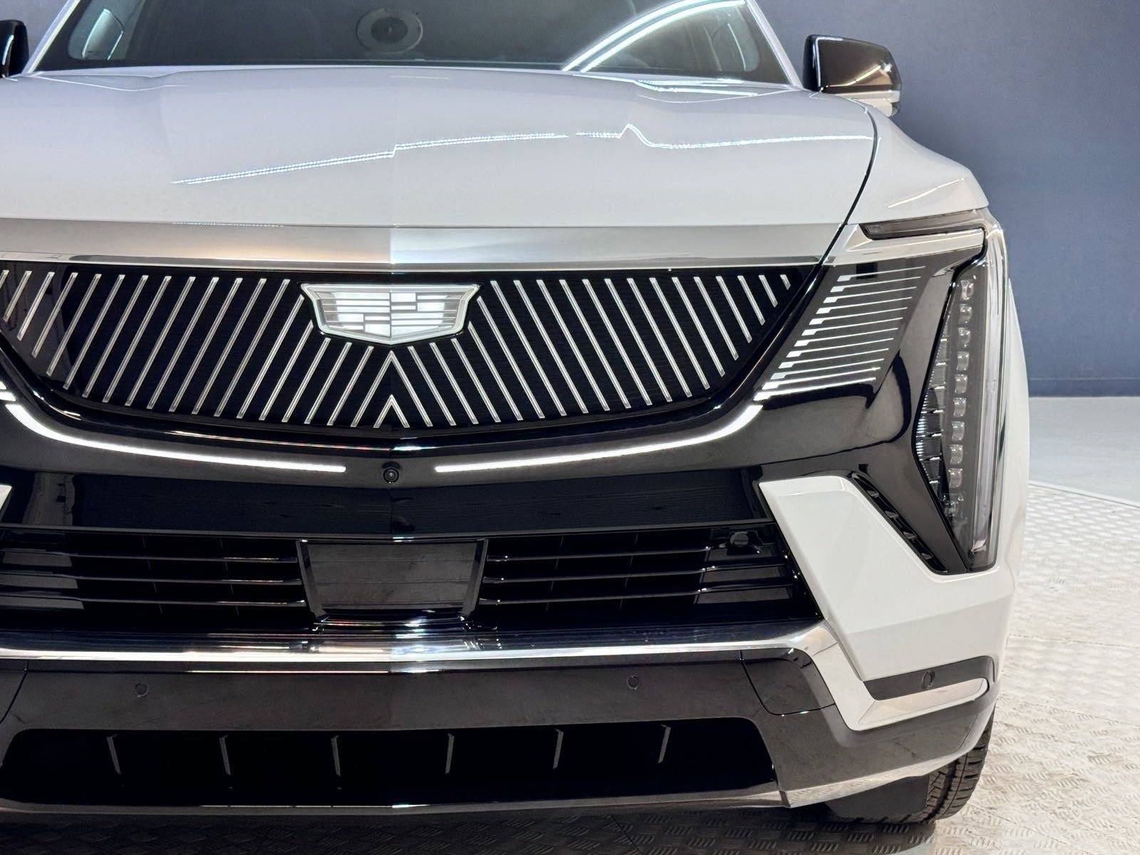 New 2025 Cadillac Escalade IQ Luxury 2 image 24