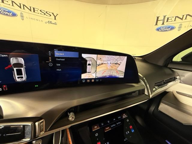 Used 2026 Cadillac Vistiq Sport AWD/4WD image 22