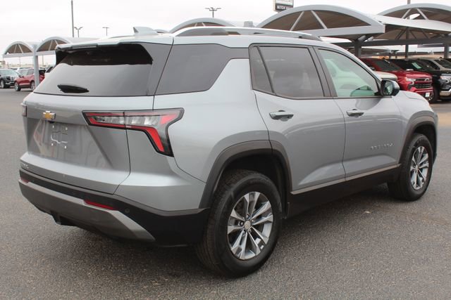 Used 2025 Chevrolet Equinox LT w/ Convenience Package II FWD image 3