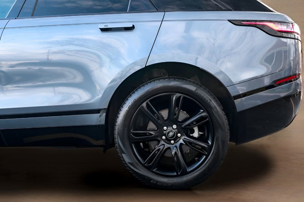 Used 2022 Land Rover Range Rover Velar R-Dynamic S image 7
