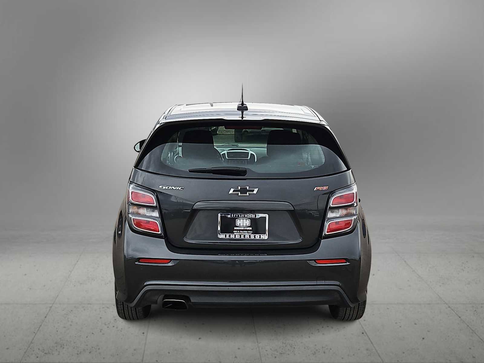 Used 2020 Chevrolet Sonic LT w/ Convenience Package image 7