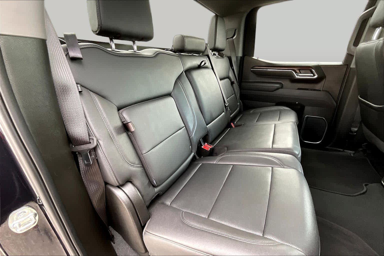 Used 2025 GMC Sierra 1500 SLT AWD/4WD image 20