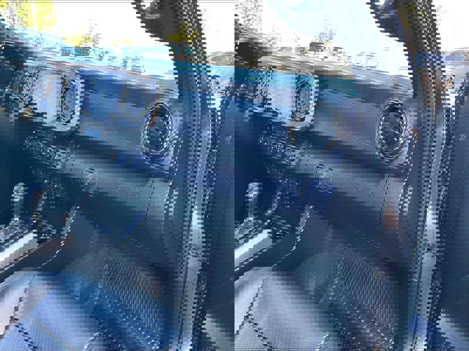 Used 2021 Toyota Tacoma Limited w/ Nightshade Package image 18