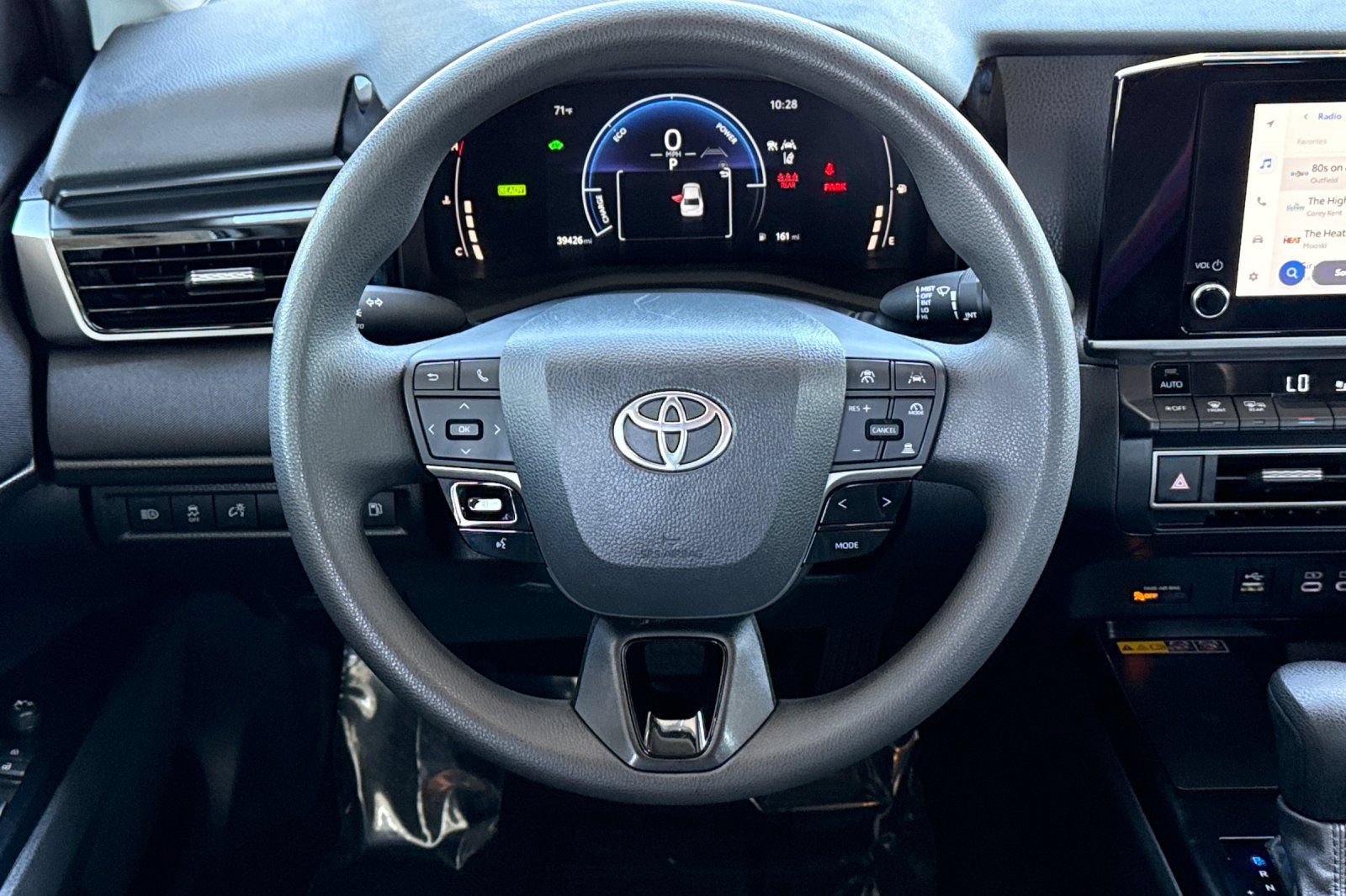 Used 2025 Toyota Camry LE FWD image 21