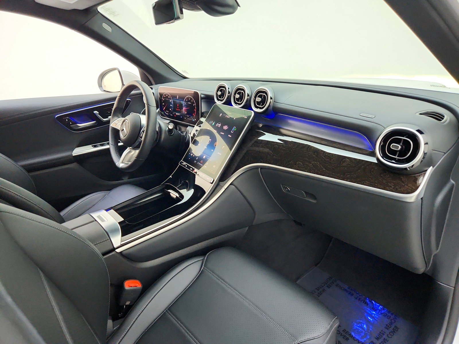 Certified 2024 Mercedes-Benz GLC 300 image 25