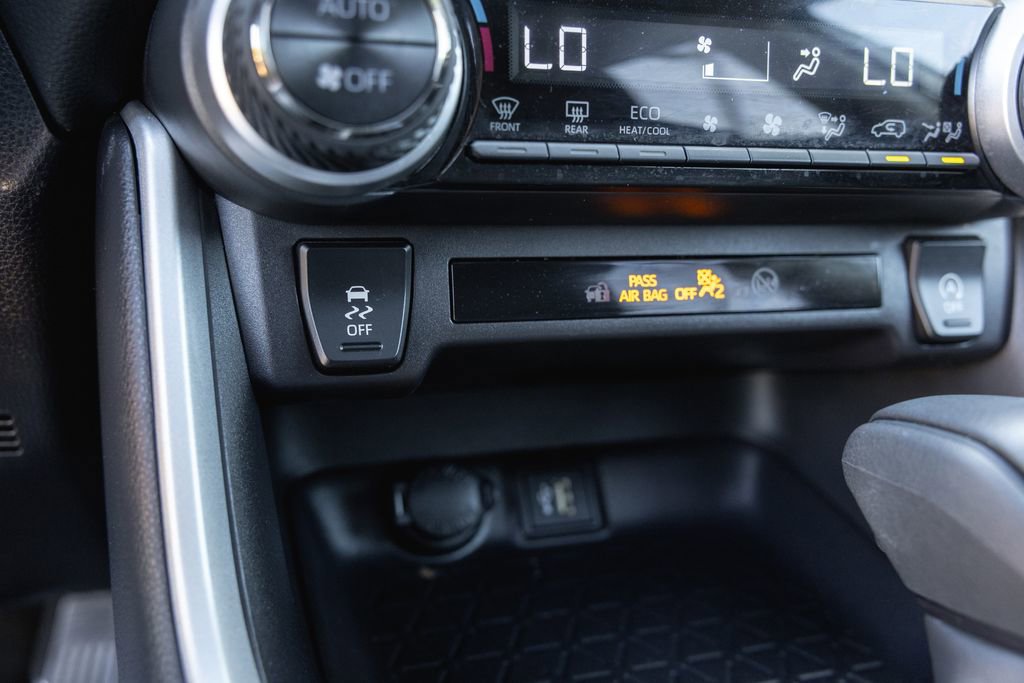 Certified 2025 Toyota RAV4 XLE w/ Convenience Package image 22