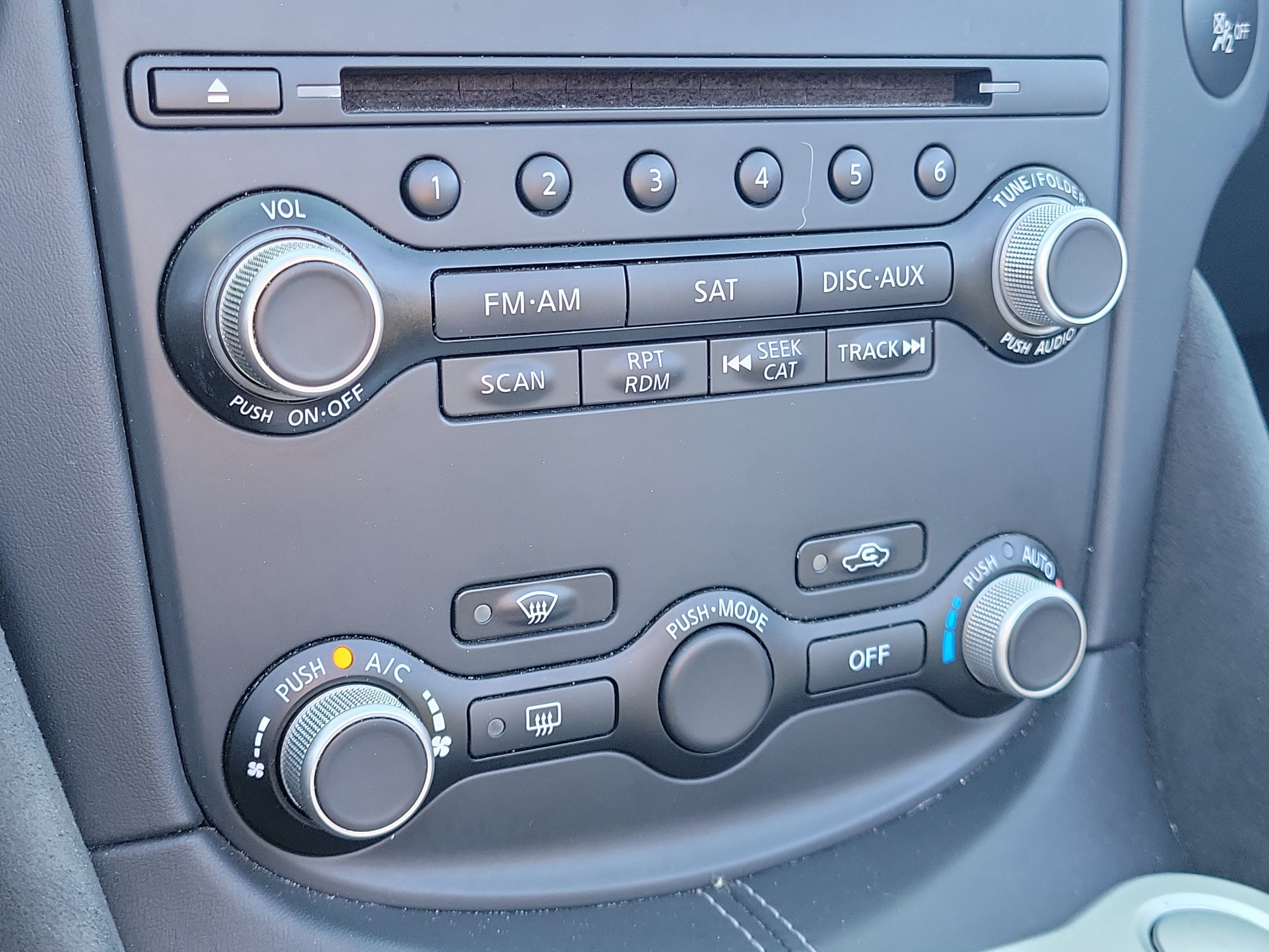 Used 2018 Nissan 370Z Touring Sport image 24