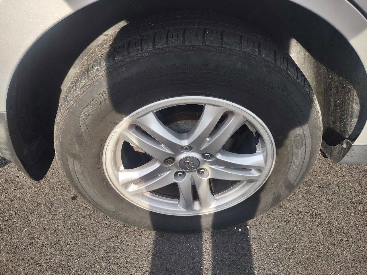 Used 2012 Hyundai Santa Fe GLS image 28