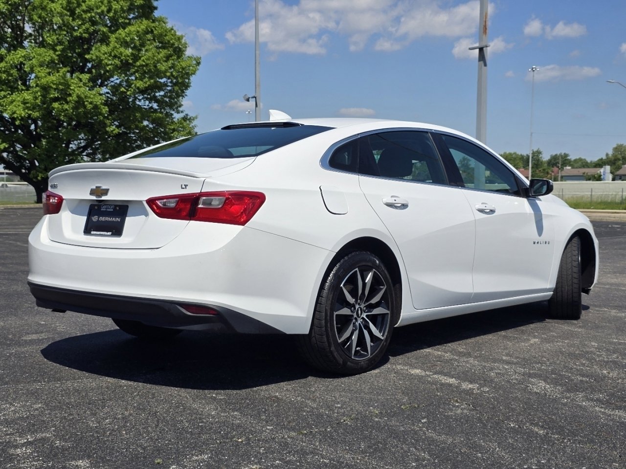 Used 2018 Chevrolet Malibu LT w/ Sport Package FWD image 13