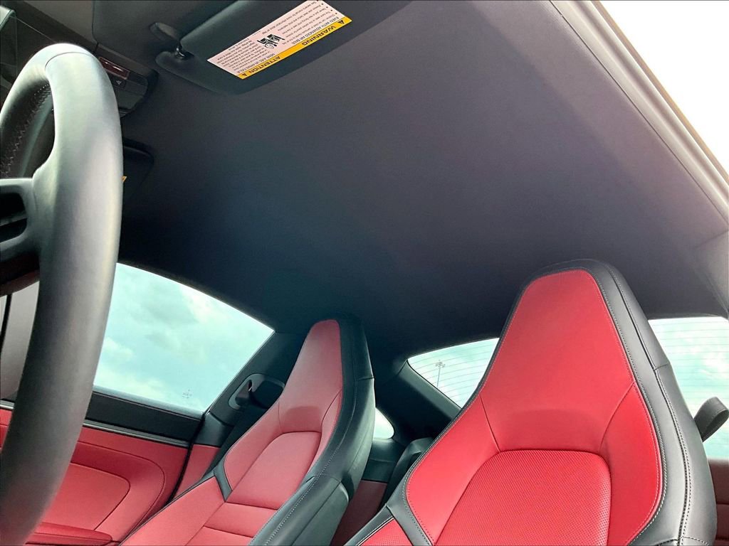 Used 2025 Porsche 911 Carrera image 18