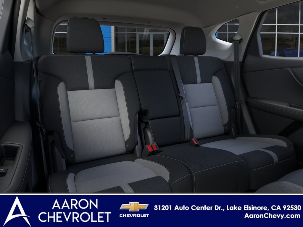 New 2026 Chevrolet Blazer LT w/ LPO, Black Sport Package FWD image 17