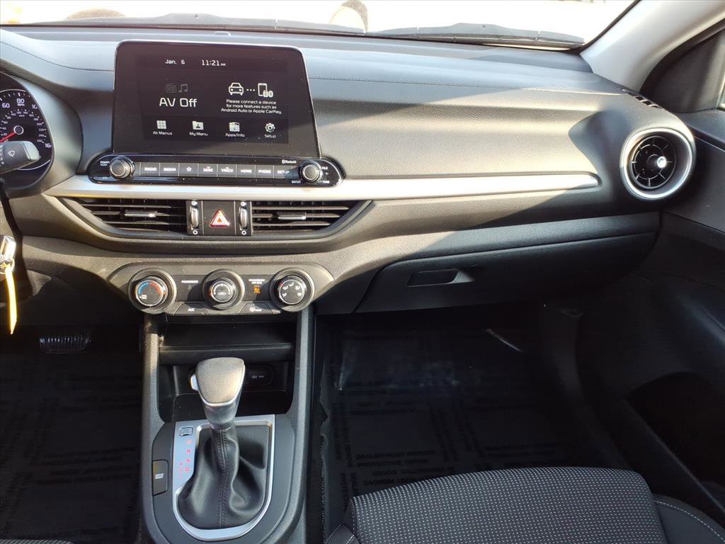 Used 2020 Kia Forte LXS FWD image 7