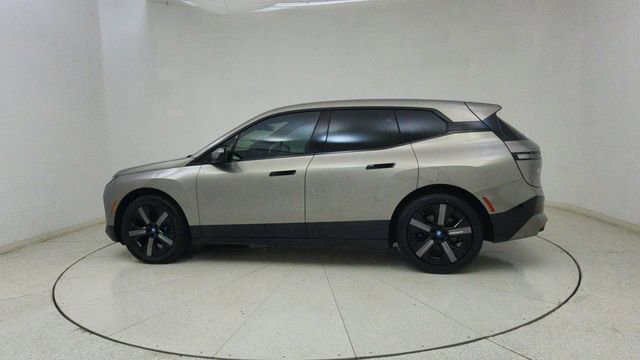 Used 2024 BMW iX xDrive50 w/ Premium Package image 65