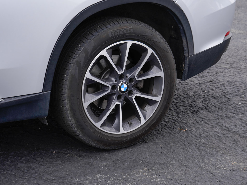 Used 2017 BMW X5 xDrive40e AWD/4WD image 8