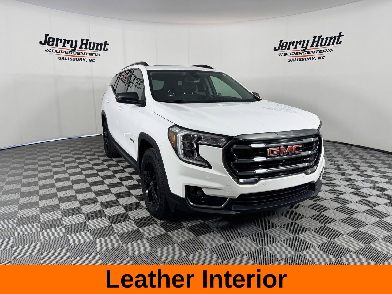 Used 2024 GMC Terrain AT4 w/ Tech Package image 6