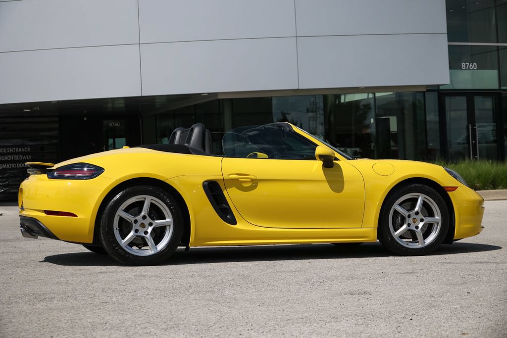 Certified 2024 Porsche 718 Boxster RWD image 27