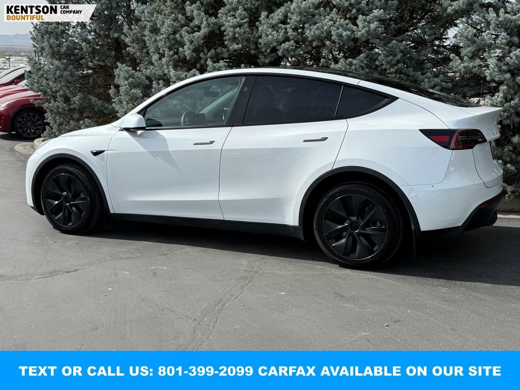 Used 2025 Tesla Model Y Long Range image 5