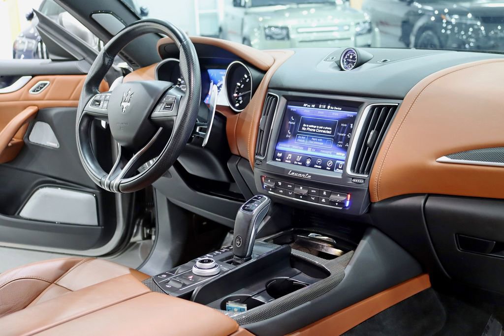 Used 2020 Maserati Levante GranSport image 32