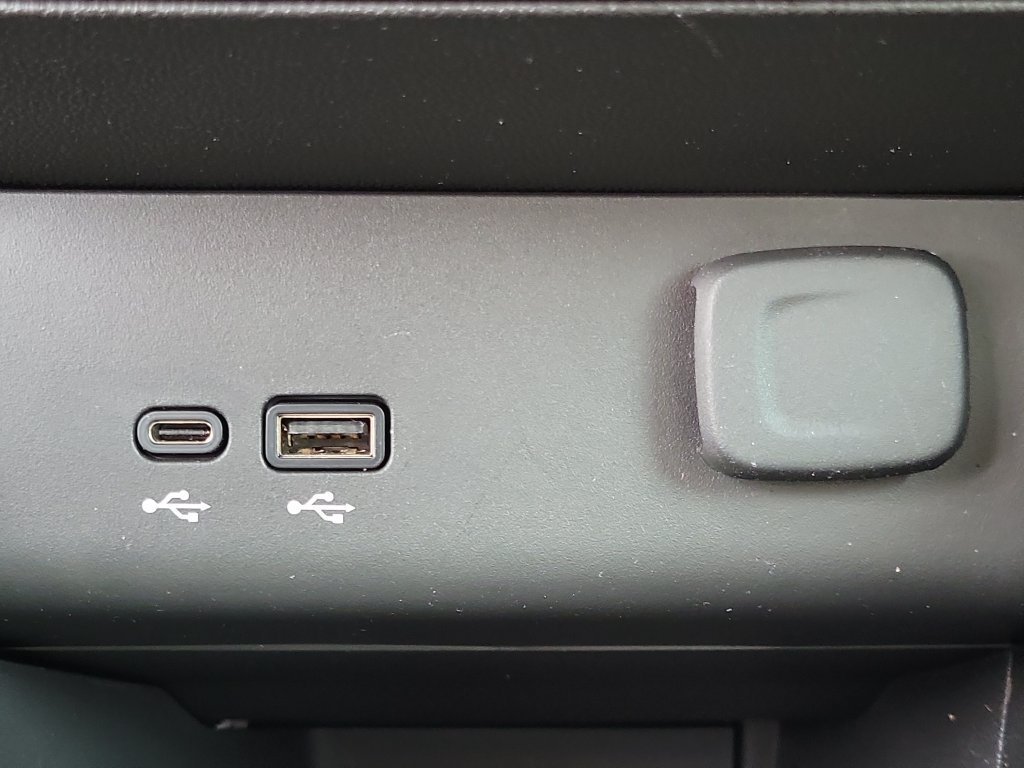 Certified 2024 Buick Encore GX Preferred AWD/4WD image 27
