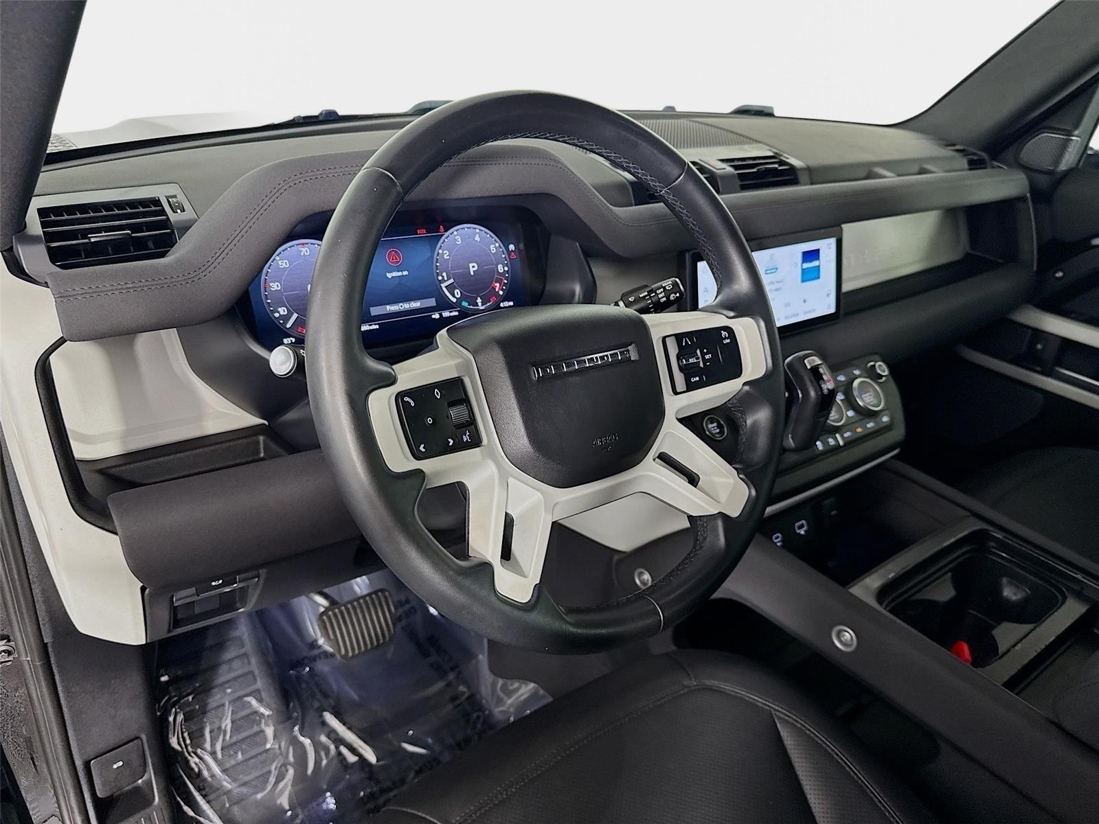 Used 2023 Land Rover Defender 110 S AWD/4WD image 9