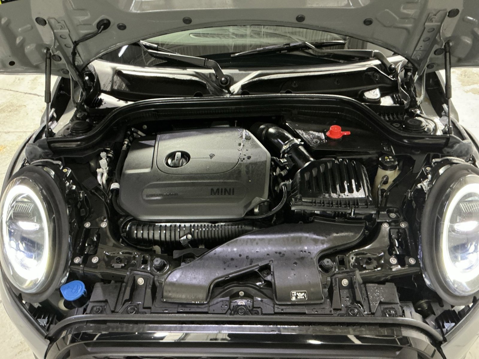 Used 2023 MINI Cooper S image 35