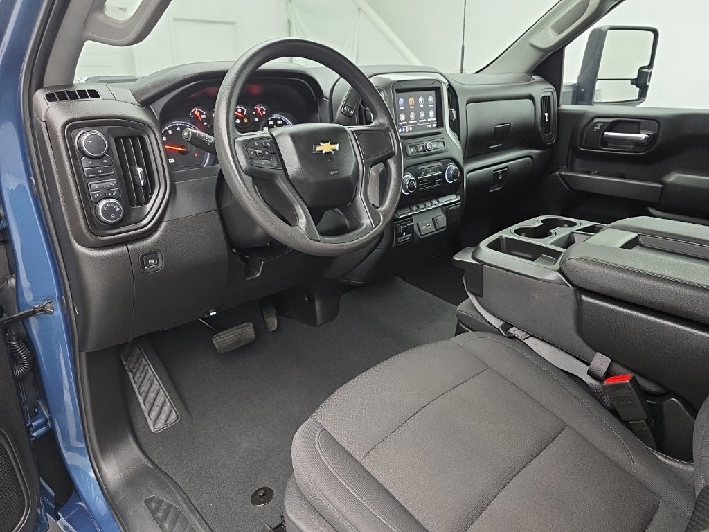 Used 2025 Chevrolet Silverado 2500 W/T image 16