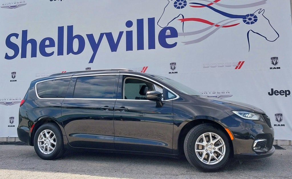 Used 2022 Chrysler Pacifica Touring-L