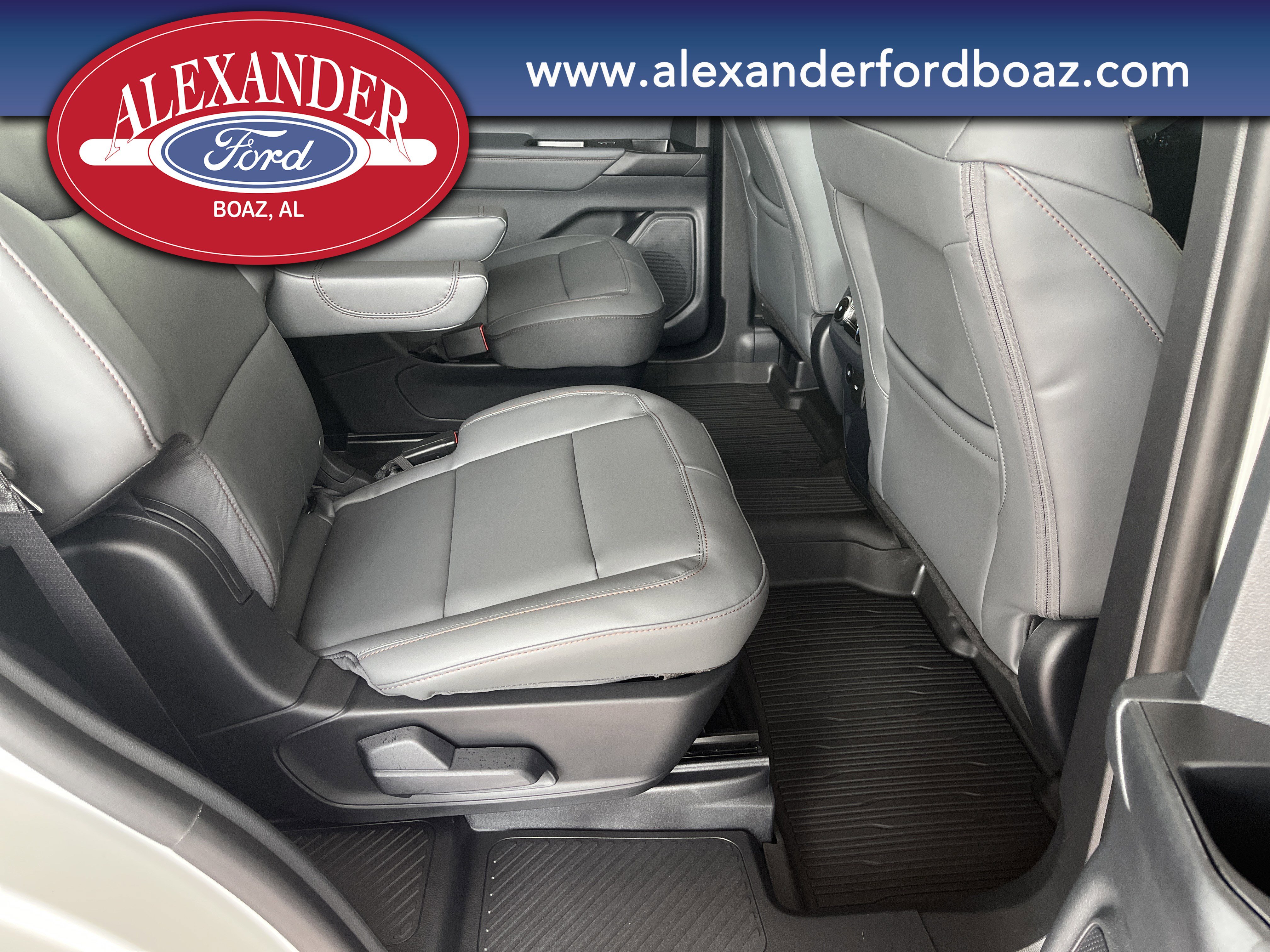 New 2026 Ford Explorer Active w/ Active Comfort Package RWD image 17