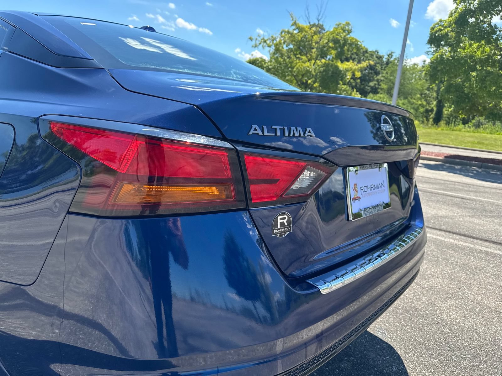 Used 2023 Nissan Altima 2.5 SR w/ SR Premium Package AWD/4WD image 20