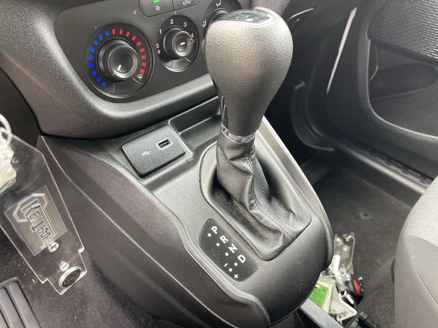 Used 2021 RAM ProMaster City Tradesman SLT FWD image 11