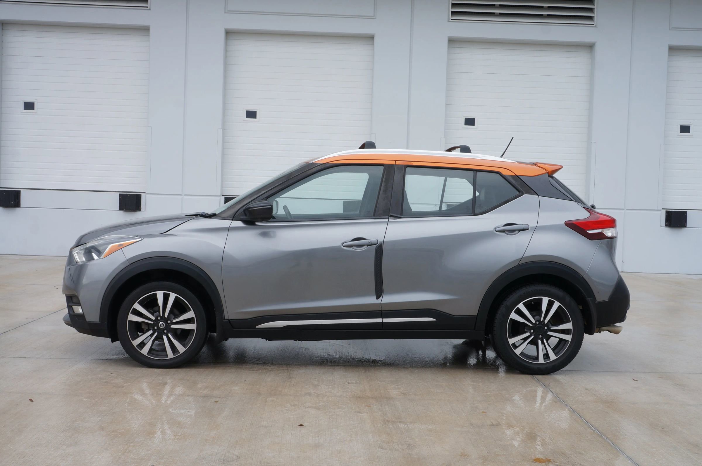 Used 2019 Nissan Kicks SR w/ SR Premium Package image 7