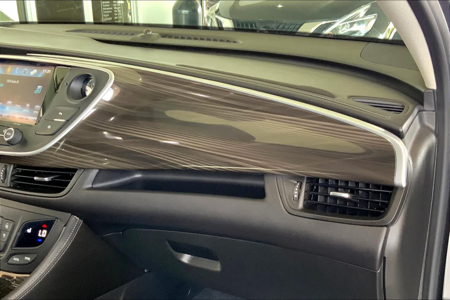 Used 2020 Buick Envision Essence w/ Experience Buick Package FWD image 19
