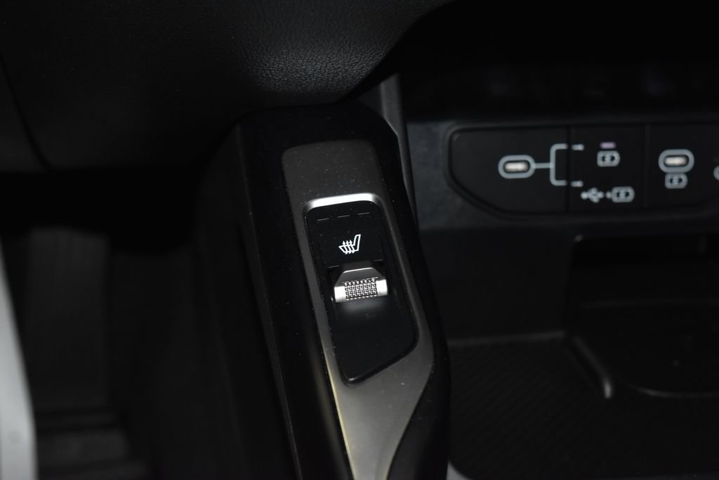 Used 2025 Kia Sorento EX FWD image 14