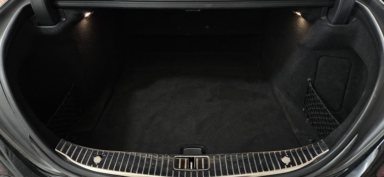 Used 2016 Mercedes-Benz S 550 Sedan image 20