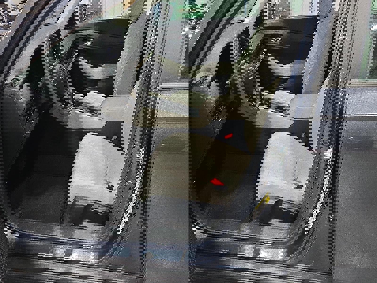 Used 2025 Honda Accord LX image 8