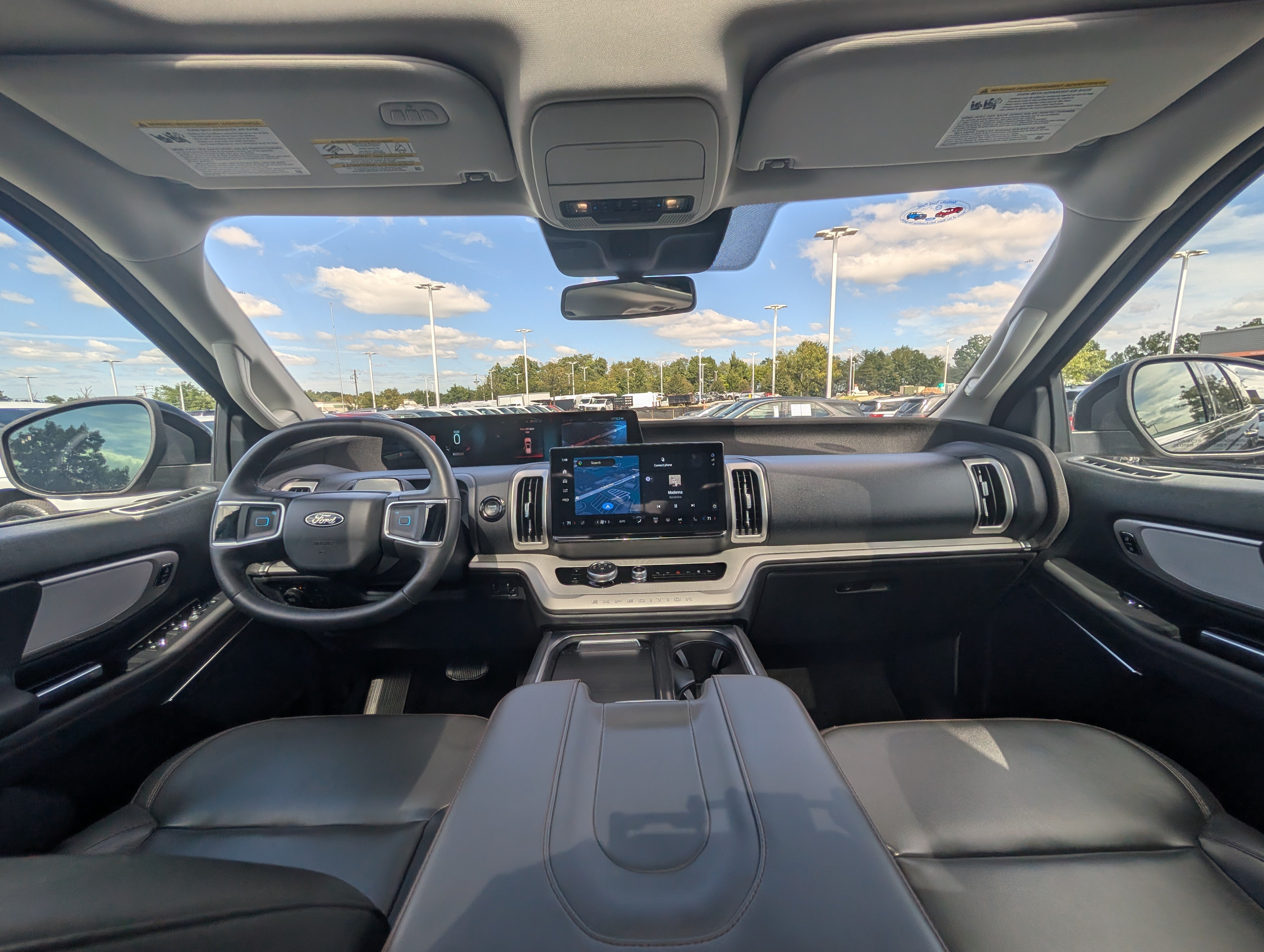 Certified 2025 Ford Expedition Active AWD/4WD image 26