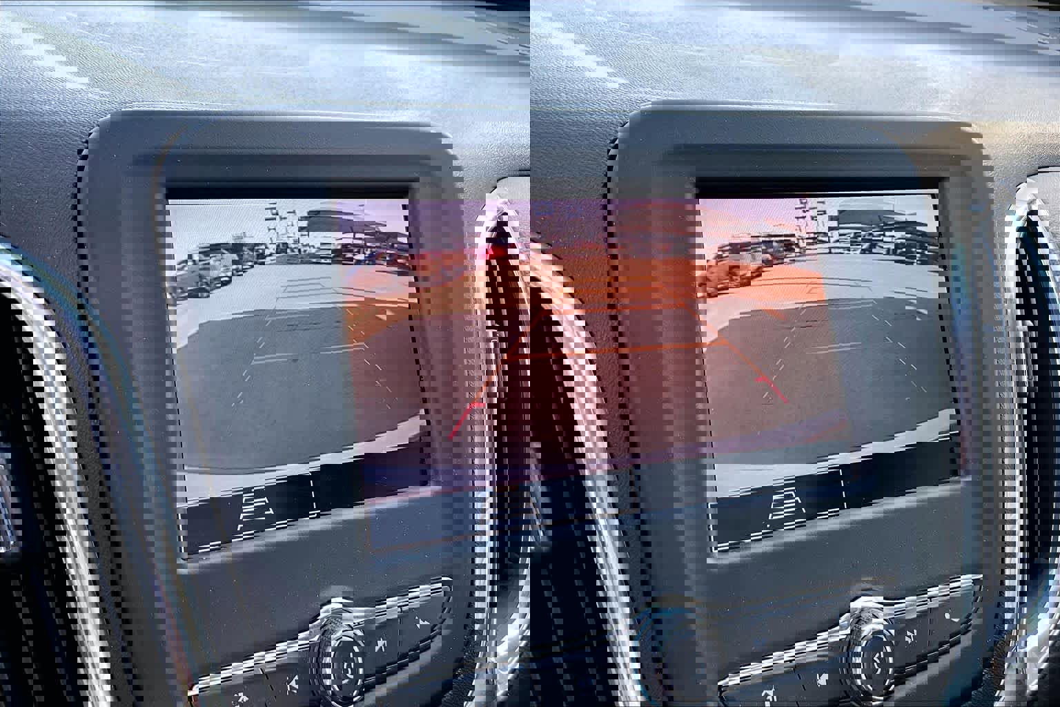 Used 2024 Chevrolet Equinox LT FWD image 23