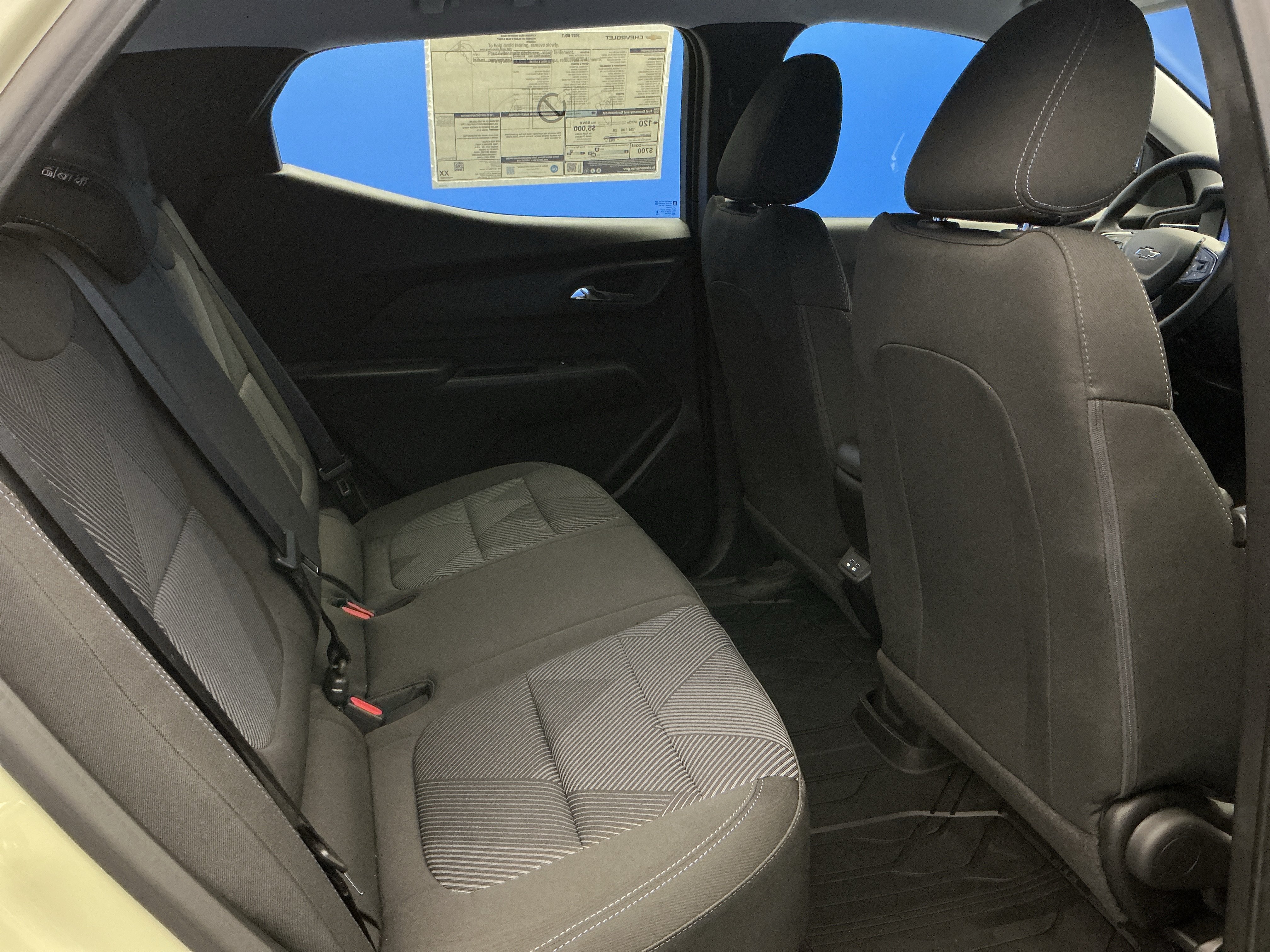 New 2027 Chevrolet Bolt LT w/ Comfort Package FWD image 22