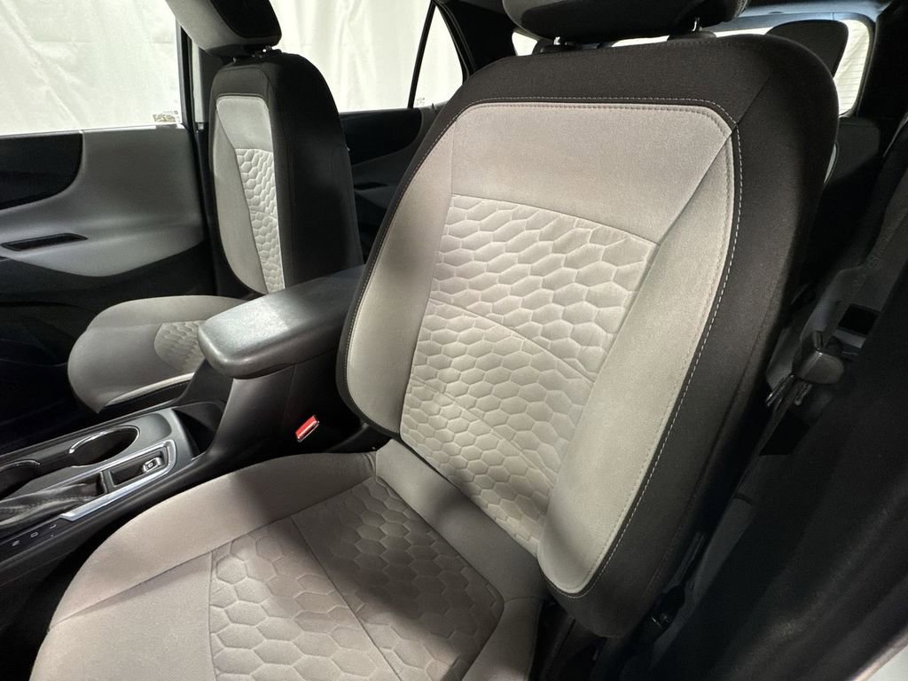 Used 2019 Chevrolet Equinox LS image 19