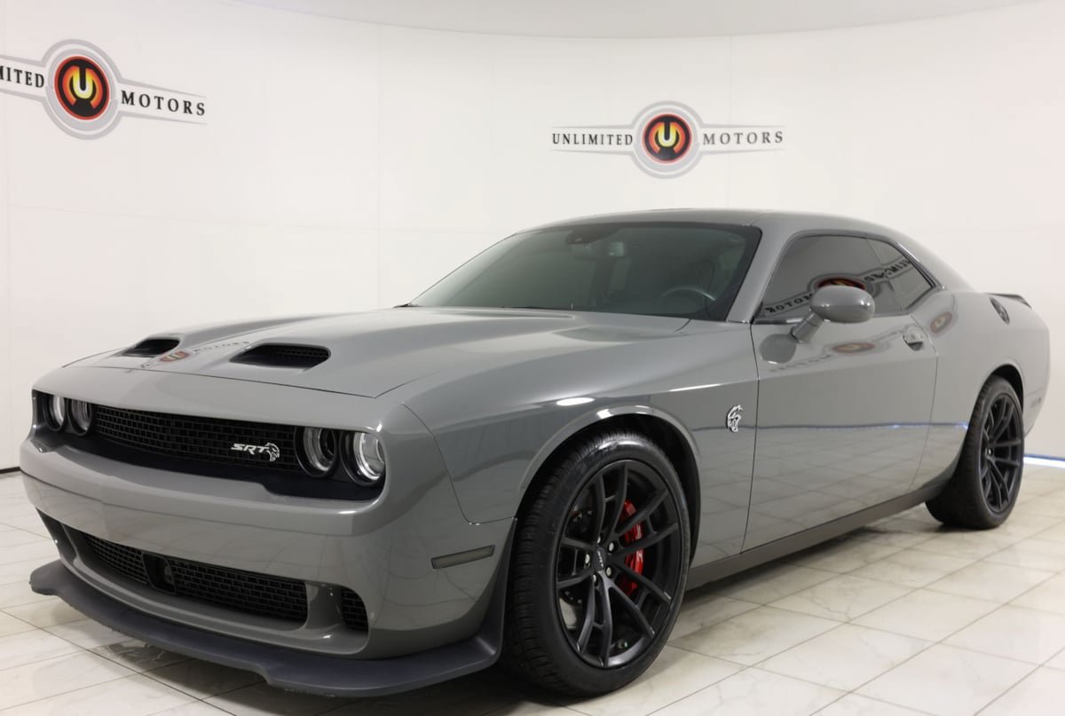 Used 2023 Dodge Challenger SRT Hellcat w/ Driver Convenience Group RWD image 5