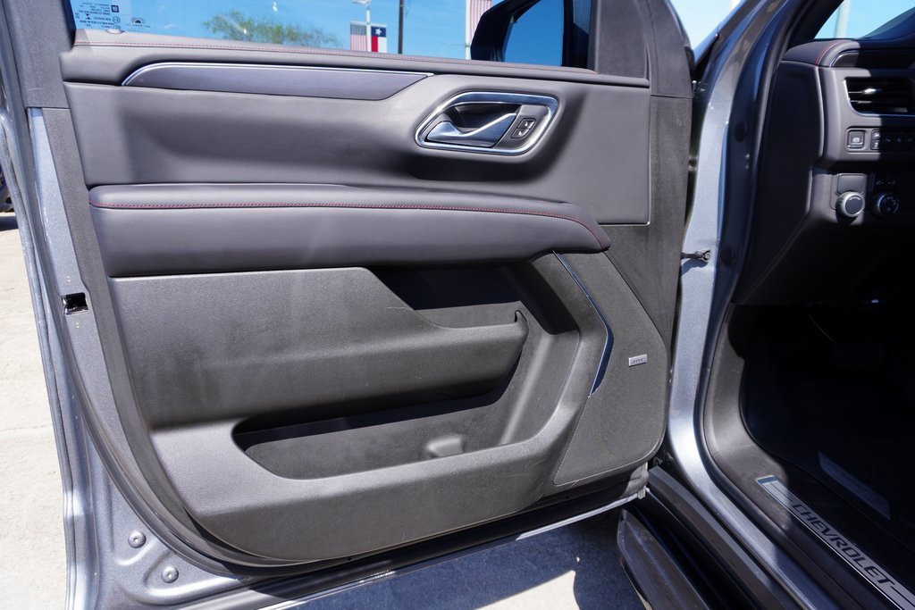 Used 2021 Chevrolet Tahoe RST w/ Luxury Package image 8