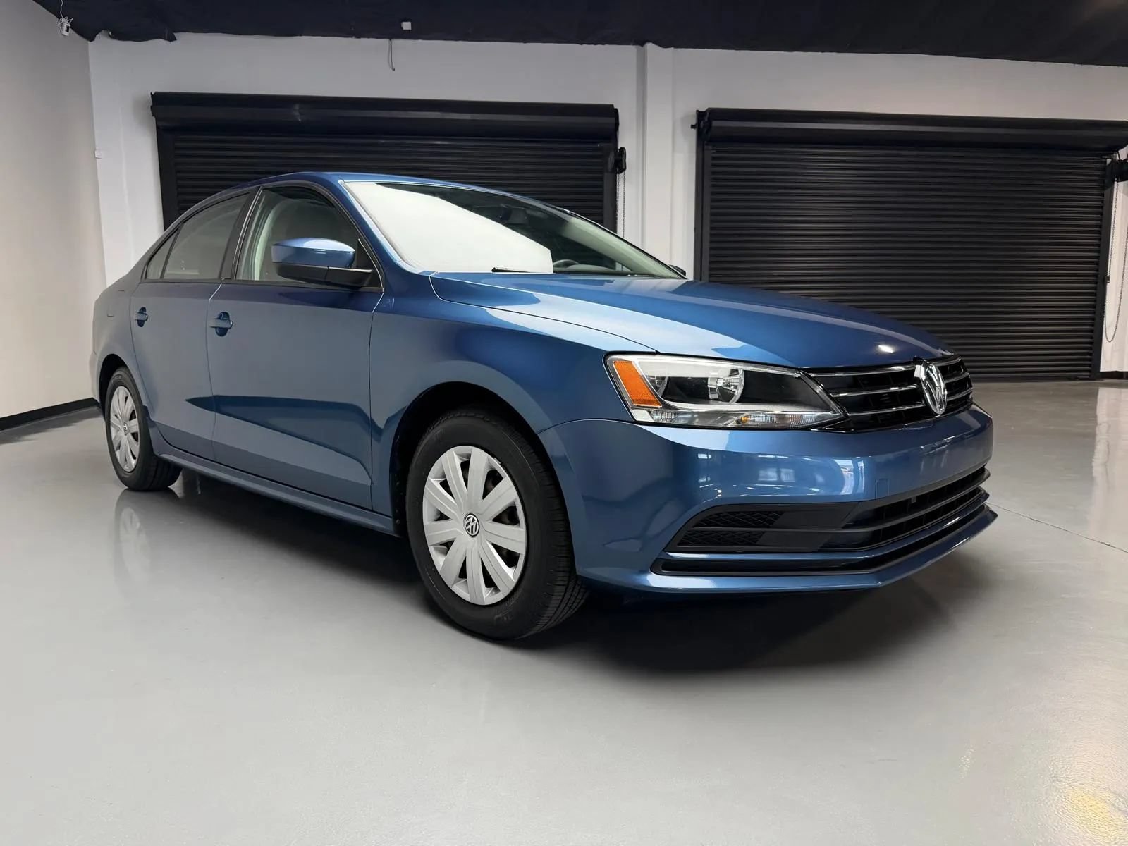 Used 2016 Volkswagen Jetta S FWD image 3