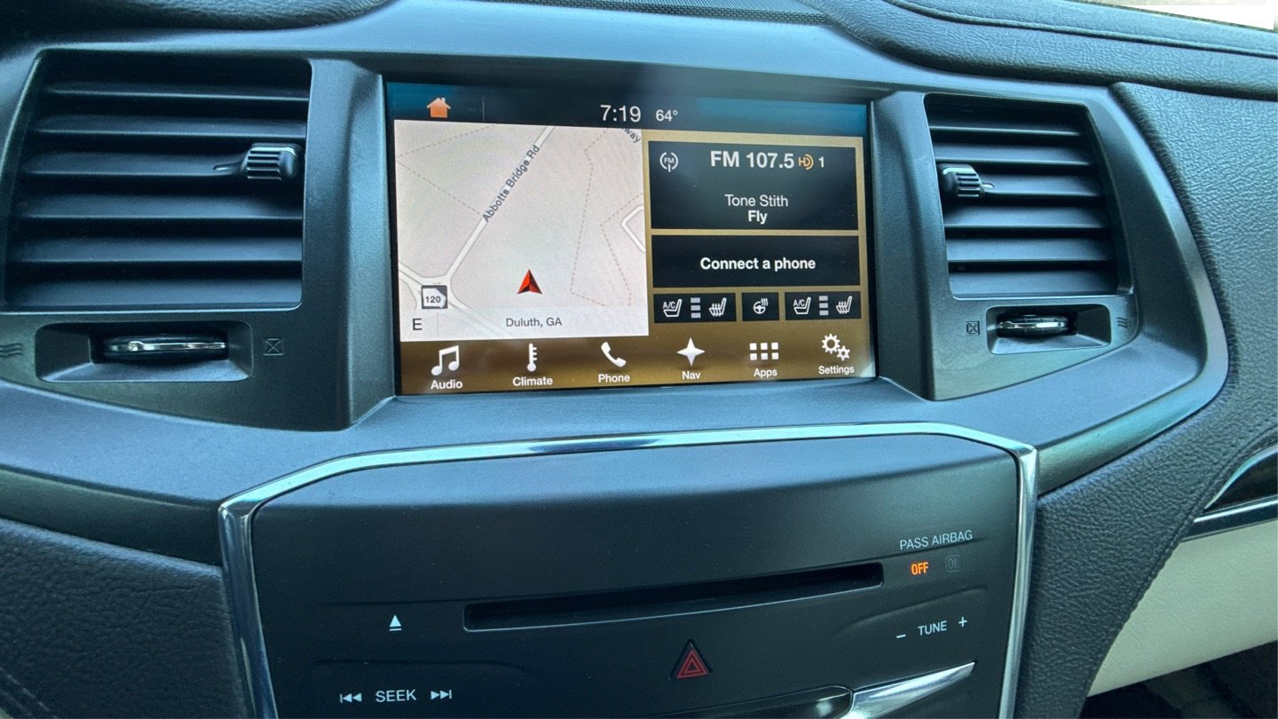 Used 2016 Lincoln MKS w/ Equipment Group 101A FWD image 16